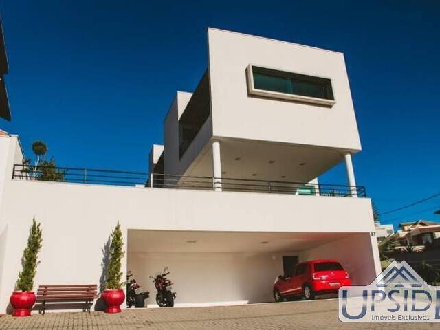Casa para Venda em São José dos Campos - 2