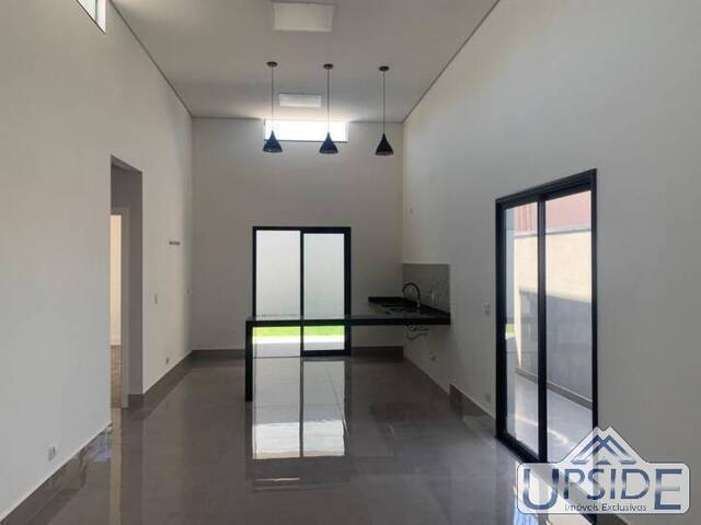 Casa para Venda em Caçapava - 2