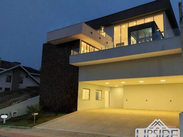 Casa para Venda em São José dos Campos - 2