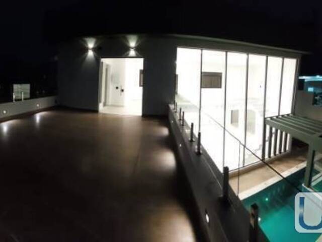 Casa para Venda em São José dos Campos - 5