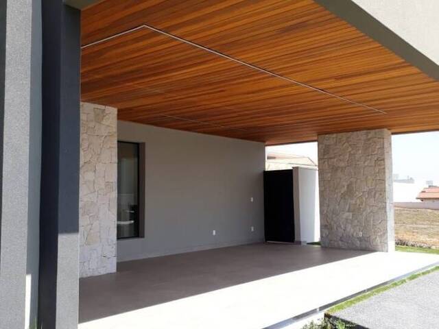 Casa para Venda em São José dos Campos - 4