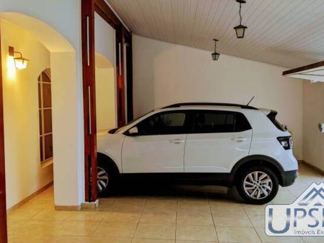 Casa para Venda em São José dos Campos - 2