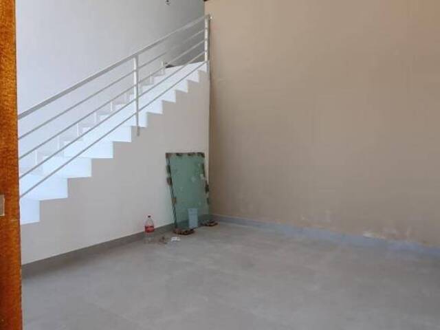 Casa para Venda em São José dos Campos - 2