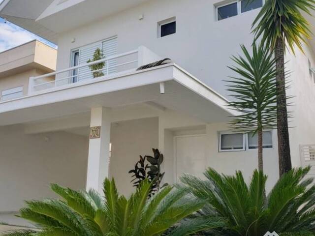 Casa para Venda em São José dos Campos - 3