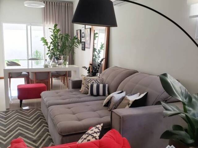 Casa para Venda em São José dos Campos - 4