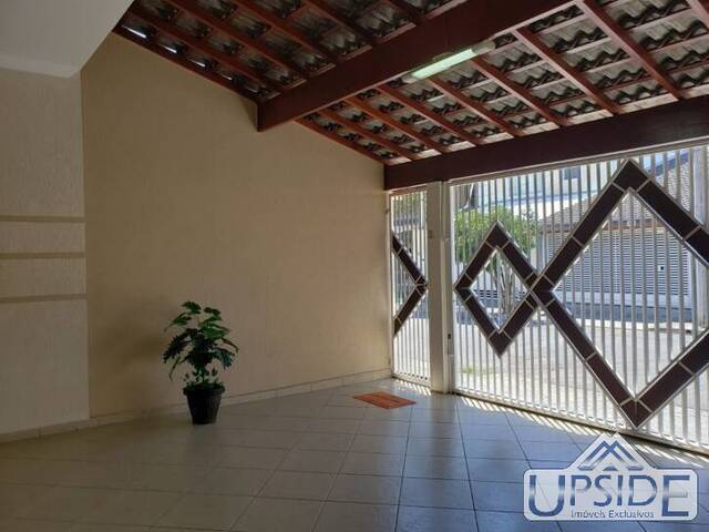 Casa para Venda em São José dos Campos - 3