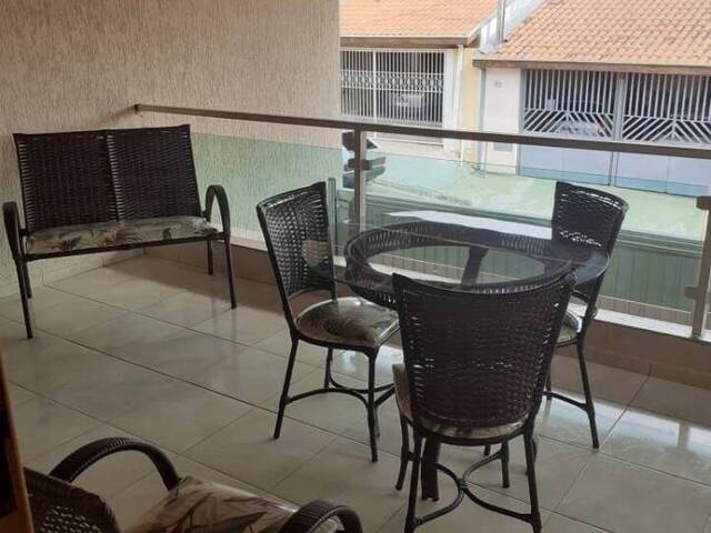 Casa para Venda em São José dos Campos - 3