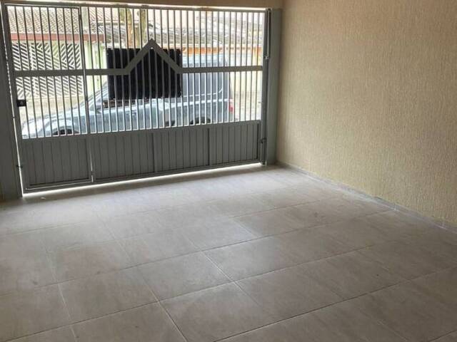 Casa para Venda em São José dos Campos - 4