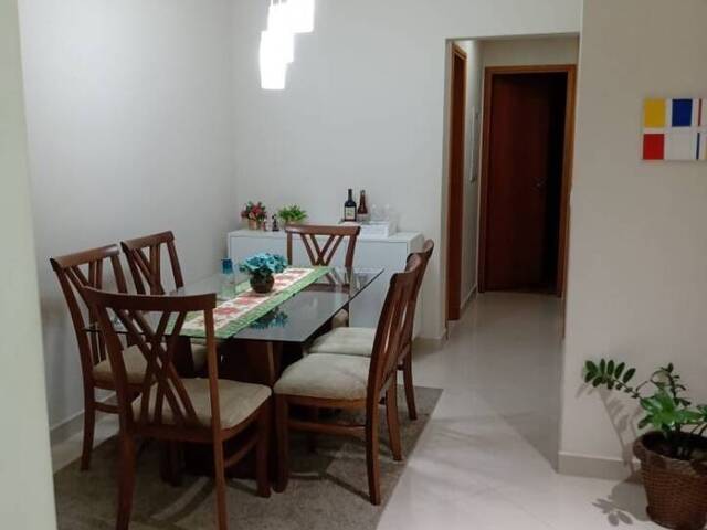 Apartamento para Venda em São José dos Campos - 2