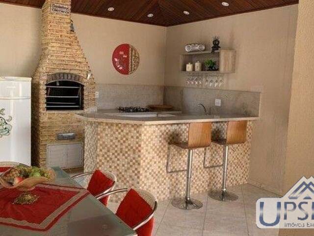 Casa para Venda em São José dos Campos - 3