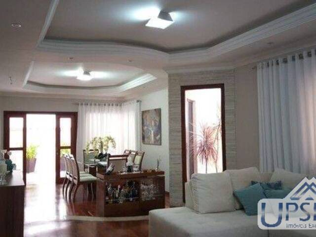 Casa para Venda em São José dos Campos - 5