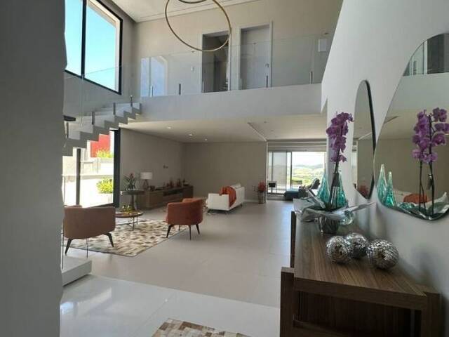 Casa para Venda em São José dos Campos - 3