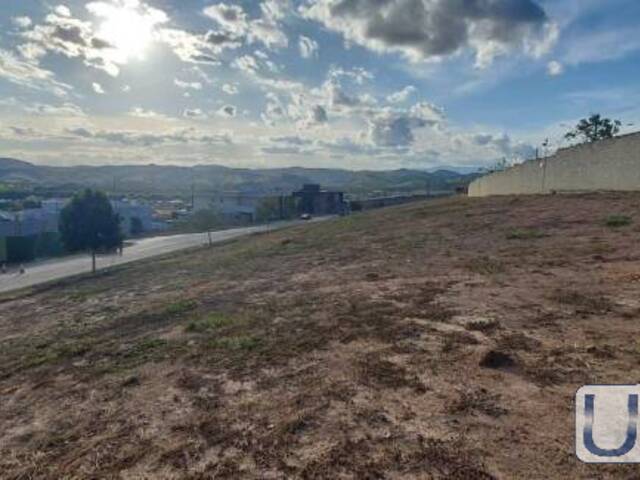 Terreno para Venda em São José dos Campos - 3