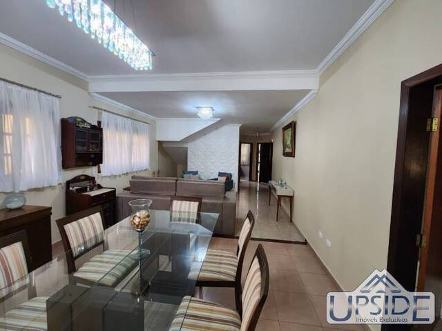 Casa para Venda em São José dos Campos - 2