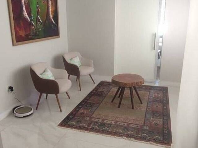 Casa para Venda em São José dos Campos - 3