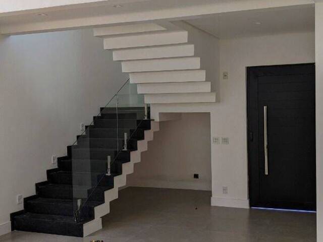 Casa para Venda em São José dos Campos - 5