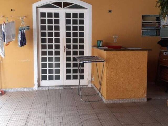 Casa para Venda em São José dos Campos - 4