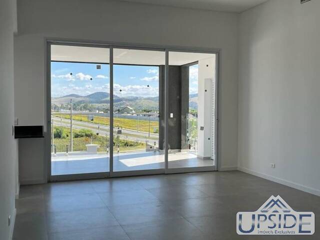 Casa para Venda em São José dos Campos - 2