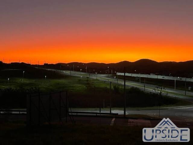 Casa para Venda em São José dos Campos - 4