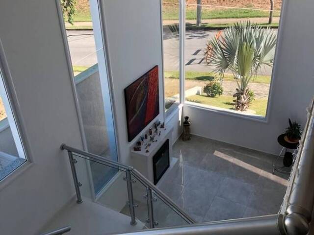 Casa para Venda em São José dos Campos - 2