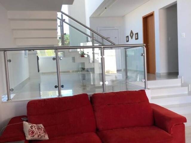 Casa para Venda em São José dos Campos - 3